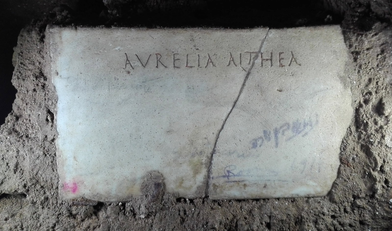 lastra/ di chiusura, Epitafio di Aurelia Althea (SECOLI/ ARCHI DI SECOLI/ III - 
